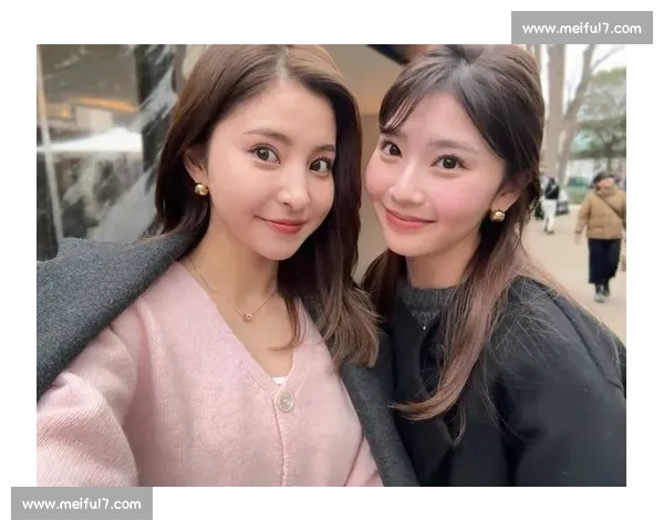 堂安律与明松美玖大婚!美妆博主新娘惊艳全场,小栗旬携日本国脚齐聚祝福 堂安律与明松美玖大婚!美妆博主新娘惊艳全场,小栗旬携日本国脚齐聚祝福