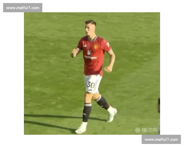 曼联 8000 万欧锁定谢什科!德天空:交易进入最后冲刺阶段 曼联 8000 万欧锁定谢什科!德天空:交易进入最后冲刺阶段