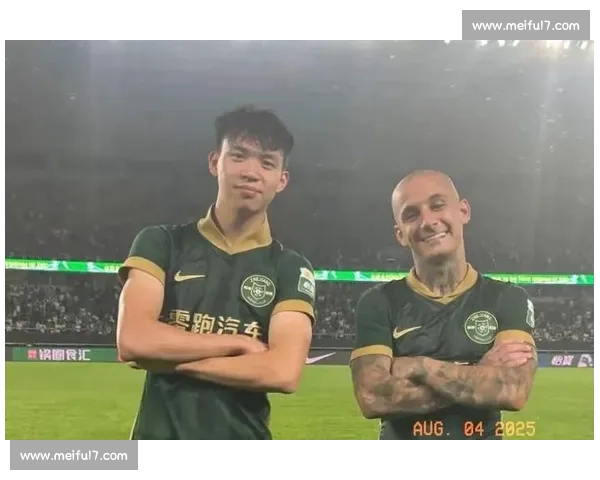 李毅盛赞米特里策:中超最佳外援!暴力突破终结比赛 李毅盛赞米特里策:中超最佳外援!暴力突破终结比赛