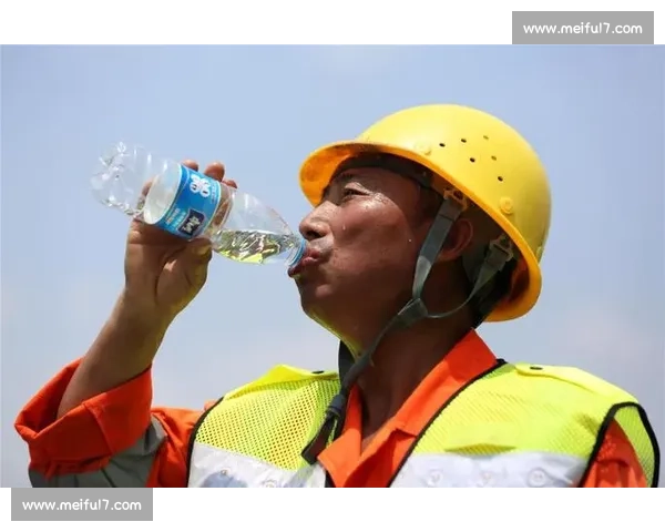 烈日下的绿荫守护者 —— 致敬巫溪高温下的坚守者